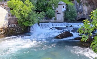 Day Trip from Dubrovnik to Mostar, Počitelj, Blagaj, Medjugorje & Kravica waterfalls 1D